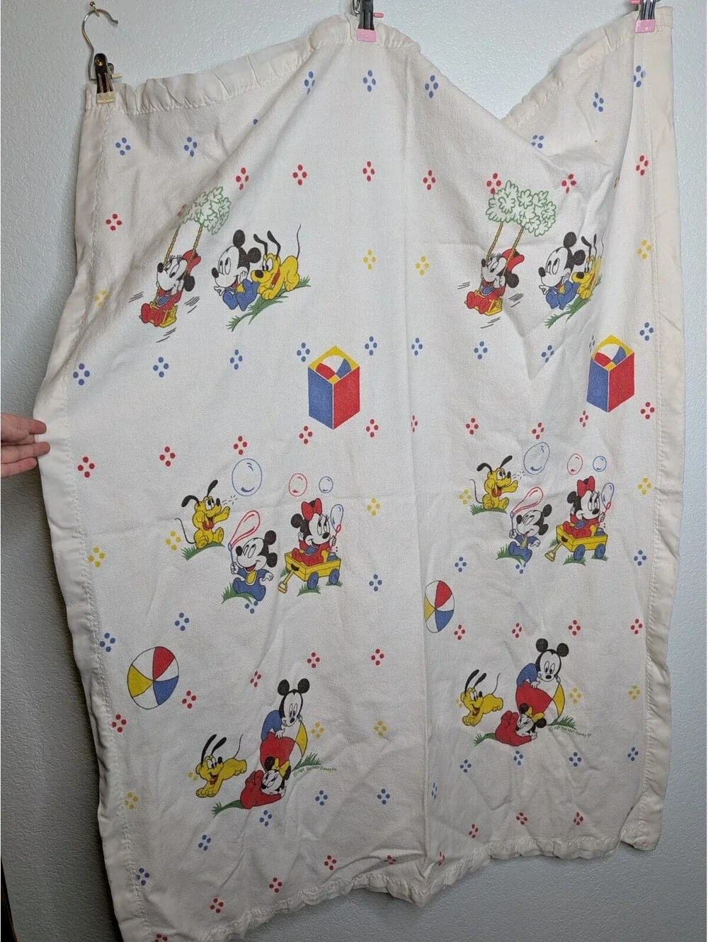 Vintage 1984 Disney Baby Mickey Minnie Pluto White Crib Blanket